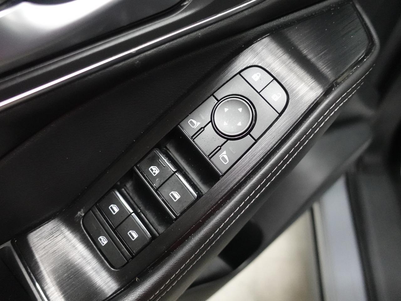 2021 Nissan Rogue SV | AWD | Leather | Pano roof | BSM | CarPlay