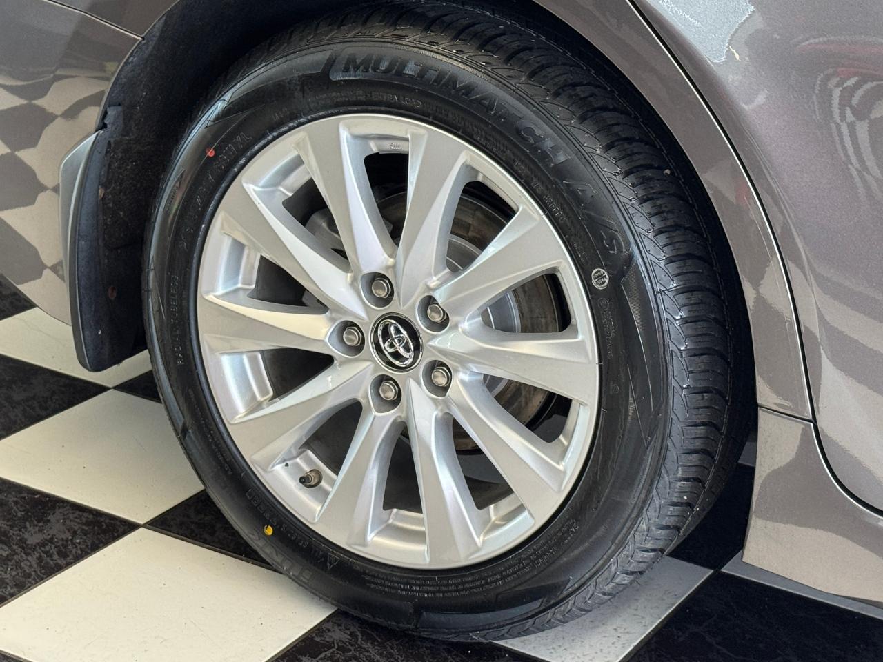 2018 Toyota Camry SE+New Tires+Brakes+Adaptive Cruise+CLEAN CARFAX - Photo #50
