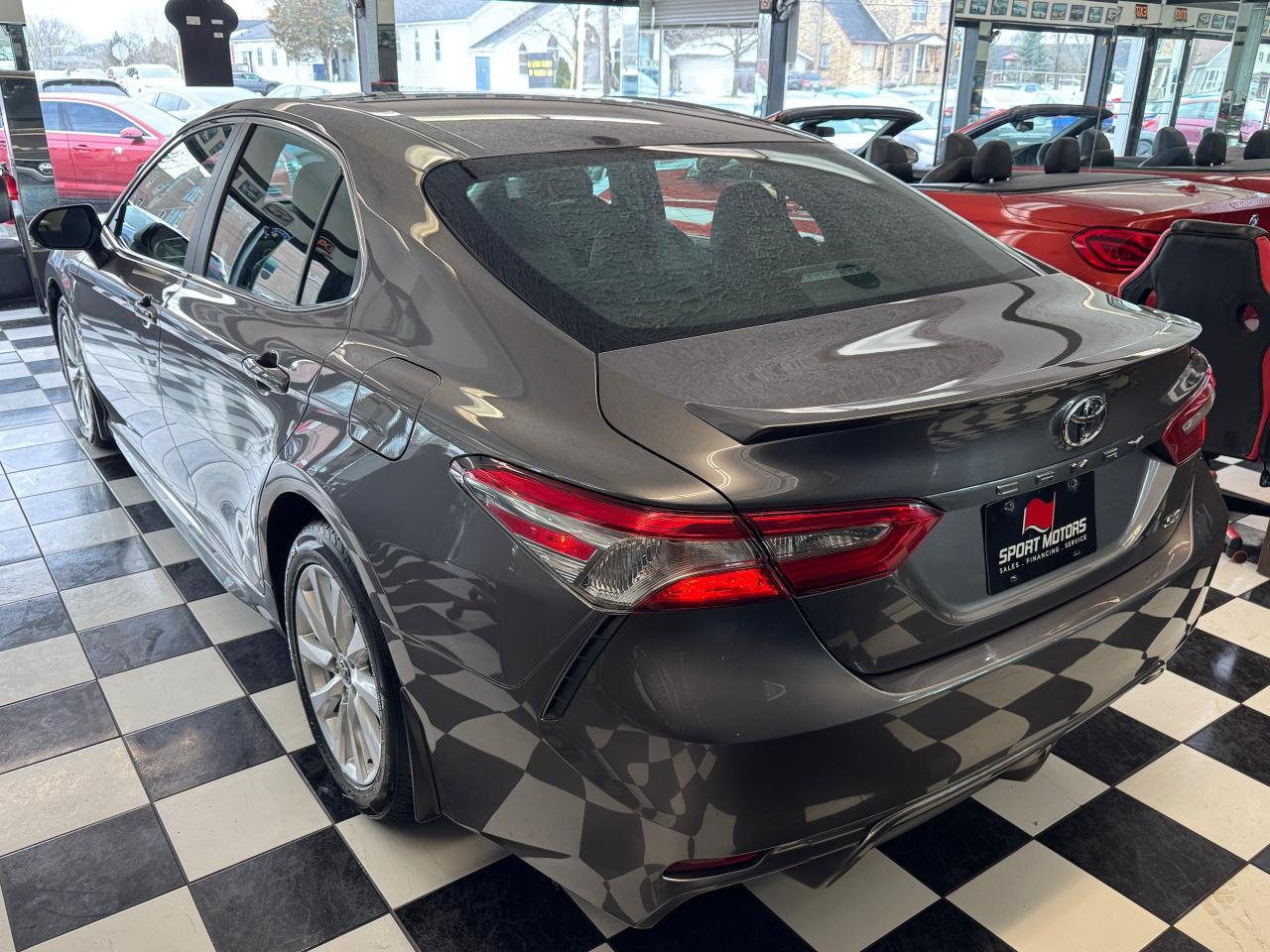 2018 Toyota Camry SE+New Tires+Brakes+Adaptive Cruise+CLEAN CARFAX - Photo #5