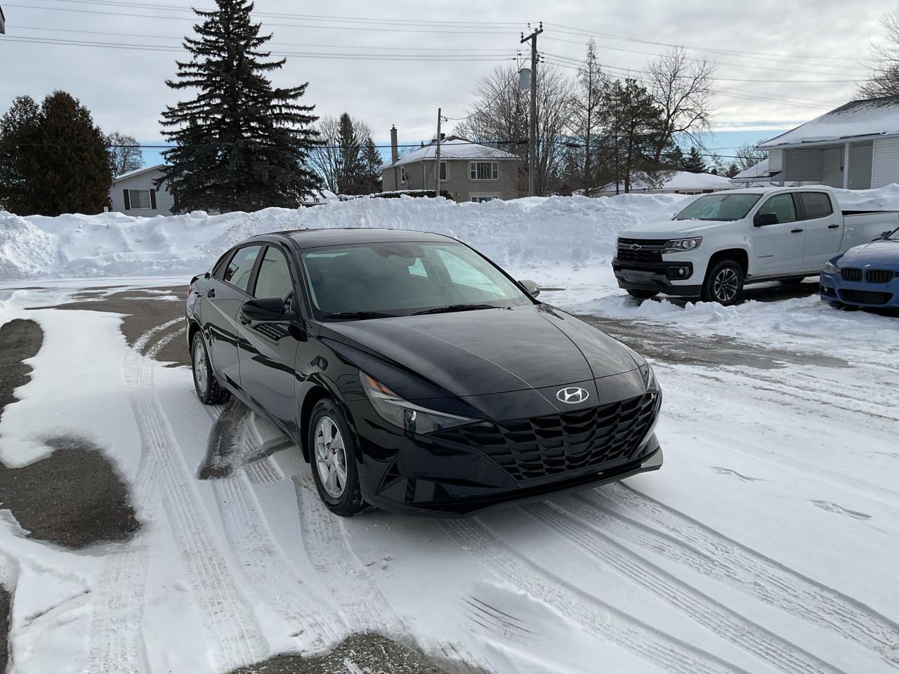 Used 2022 Hyundai Elantra ESSENTIAL LOW MILEAGE!!! HEATED SEATS. BACKUP CAM. A/C. CRUISE. PWR GROUP. KEYLESS ENTRY. PERFECT FOR YOU!!! for sale in Kingston, ON