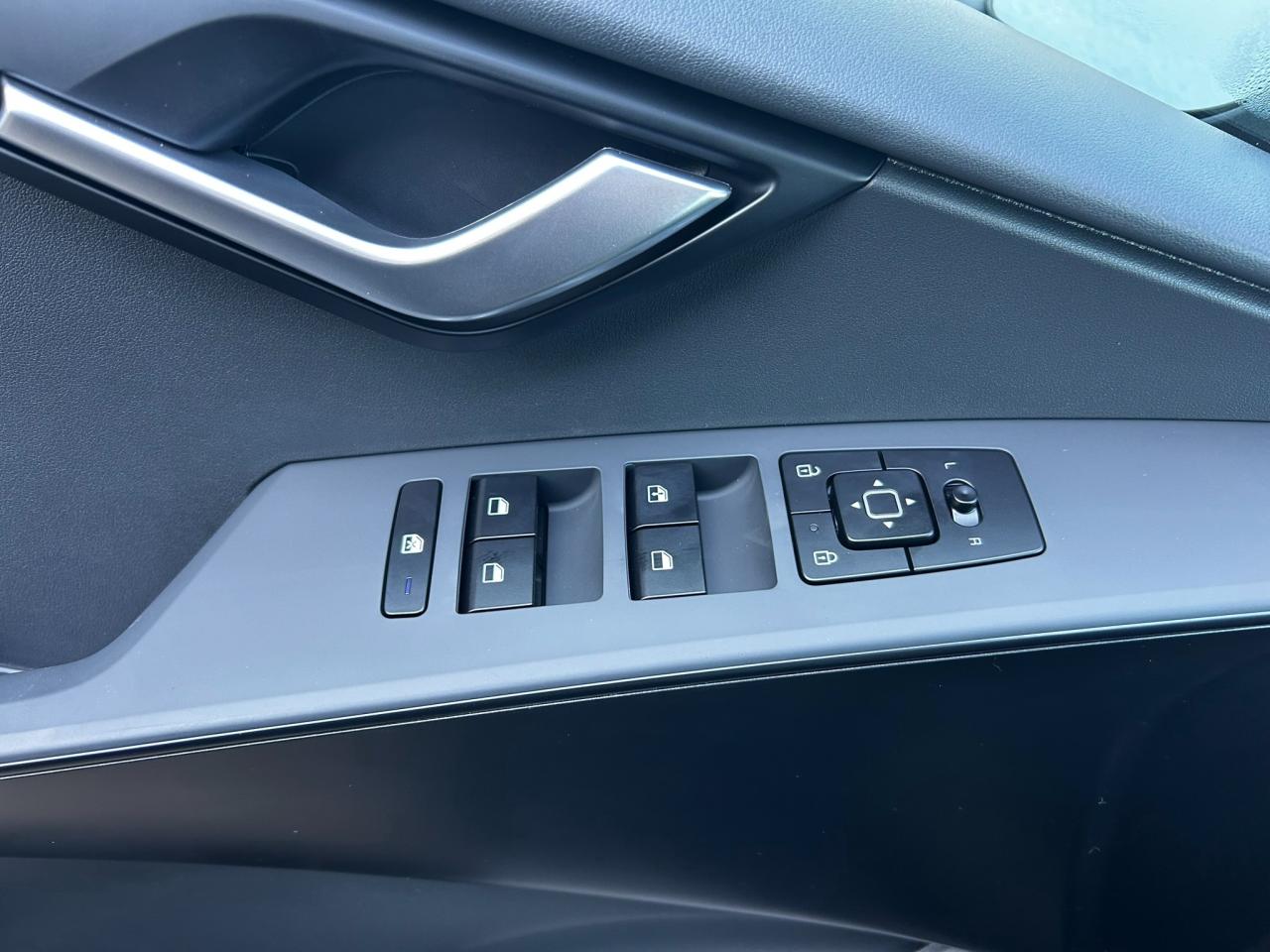 2025 Kia NIRO EV Wind *Used Dealer Demo* Photo