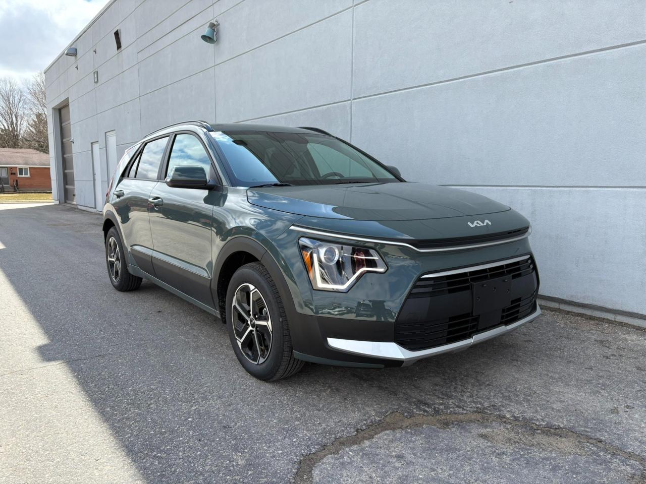 New 2025 Kia NIRO PLUG-IN Hybrid EX for sale in Listowel, ON