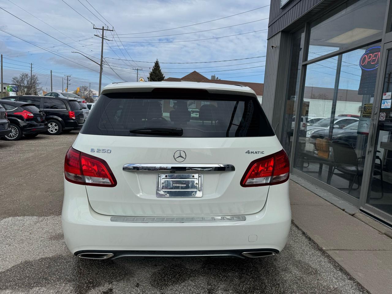2018 Mercedes-Benz B-Class B 250 Photo