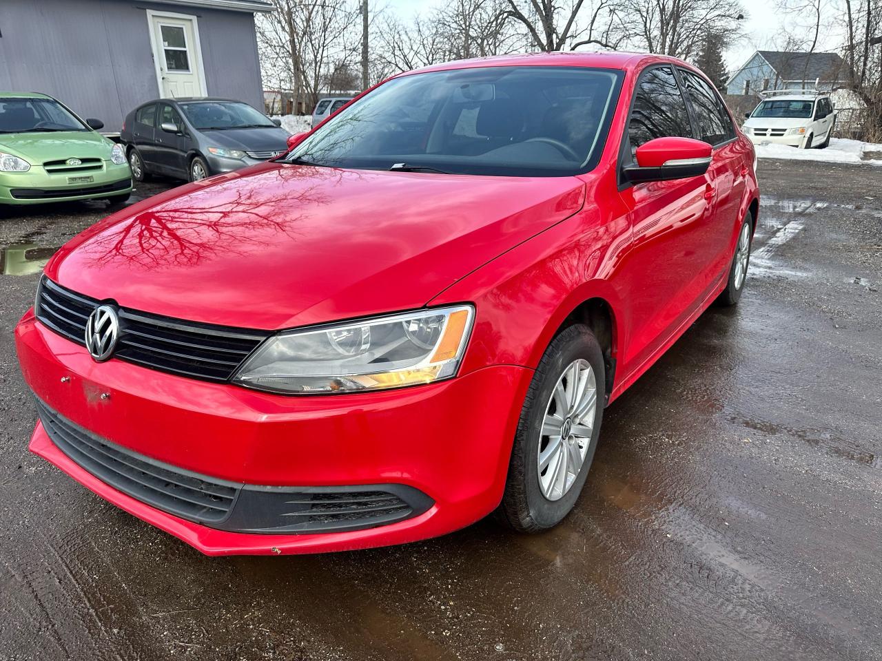 2014 Volkswagen Jetta Trendline - Photo #2