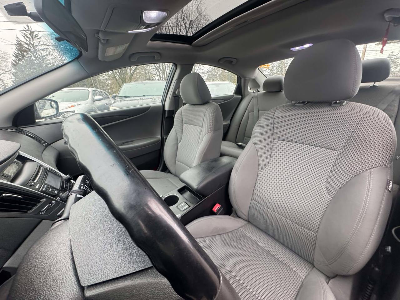 2012 Hyundai Sonata 4dr Sdn 2.4L Auto GLS - Photo #14