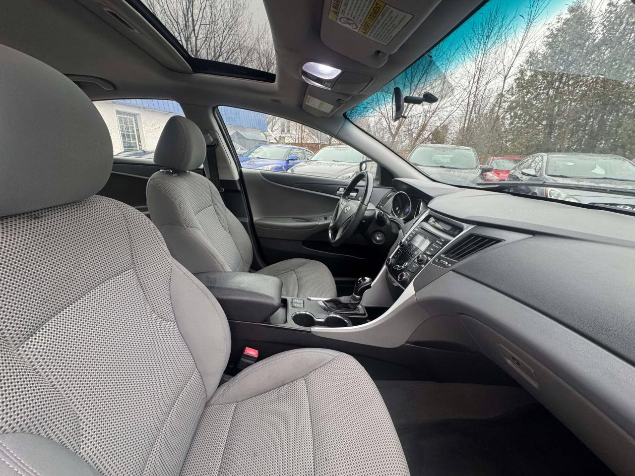 2012 Hyundai Sonata 4dr Sdn 2.4L Auto GLS - Photo #10