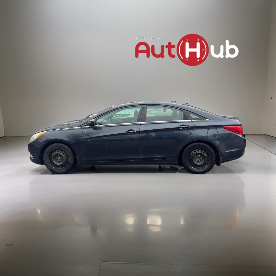 2012 Hyundai Sonata 4dr Sdn 2.4L Auto GLS - Photo #4