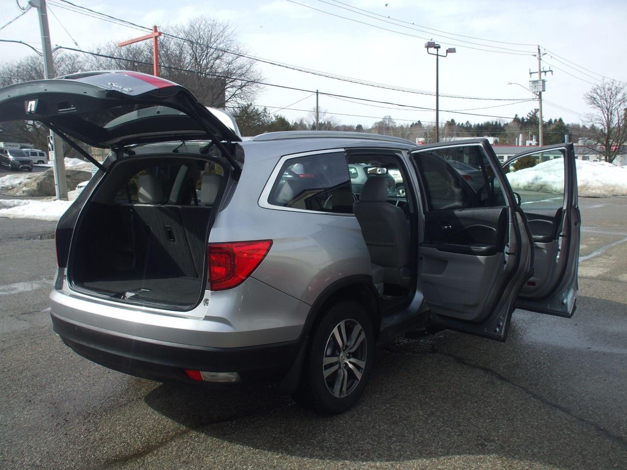 2016 Honda Pilot EXL,AWD,Certified,Bluetooth,Backup Camera,8 Pass - Photo #21