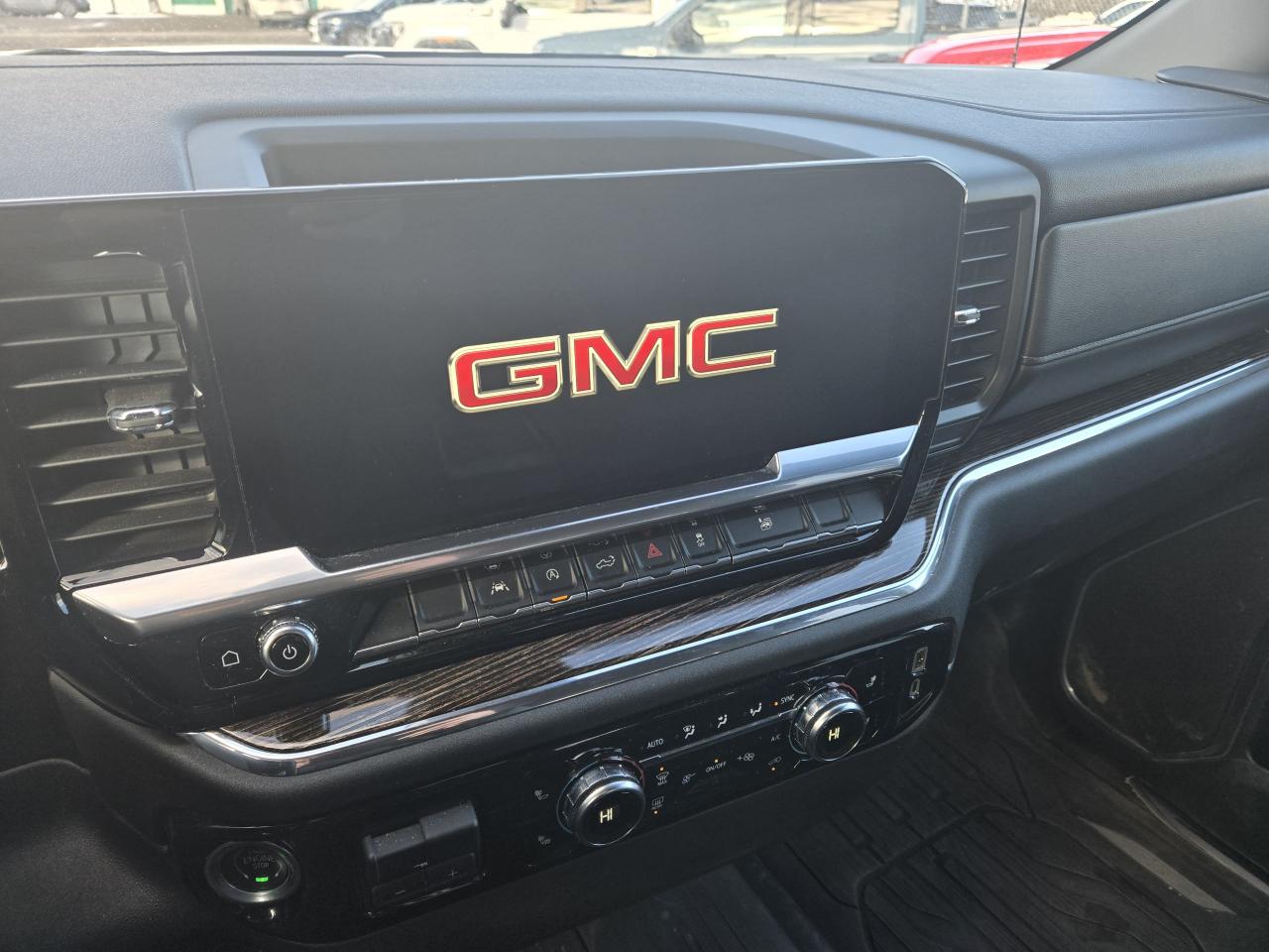 2023 GMC Sierra 1500 4WD Crew Cab 147" SLE - Photo #10