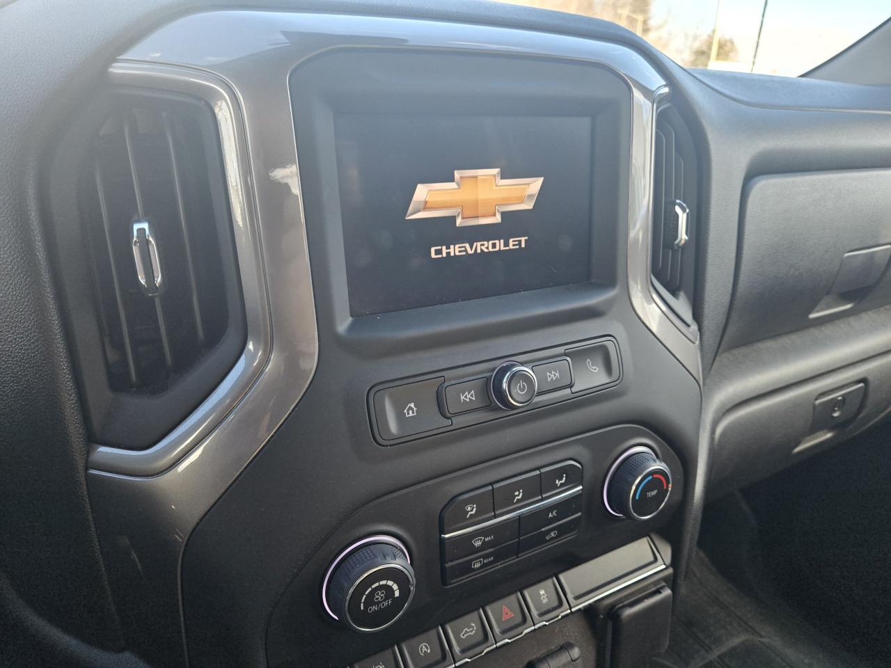 2023 Chevrolet Silverado 1500 4WD Double Cab 147" Custom - Photo #9