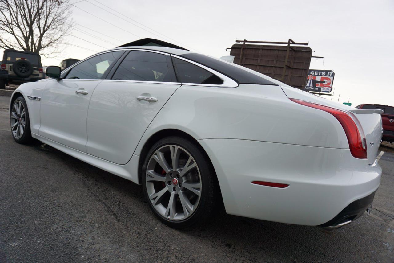 2016 Jaguar XJ -Series XJ R-SPORT AWD CERTIFIED *ACCIDENT FREE* CAMERA NAV BLUETOOTH LEATHER HEATED SEATS PANO ROOF CRUISE ALLOYS - Photo #4