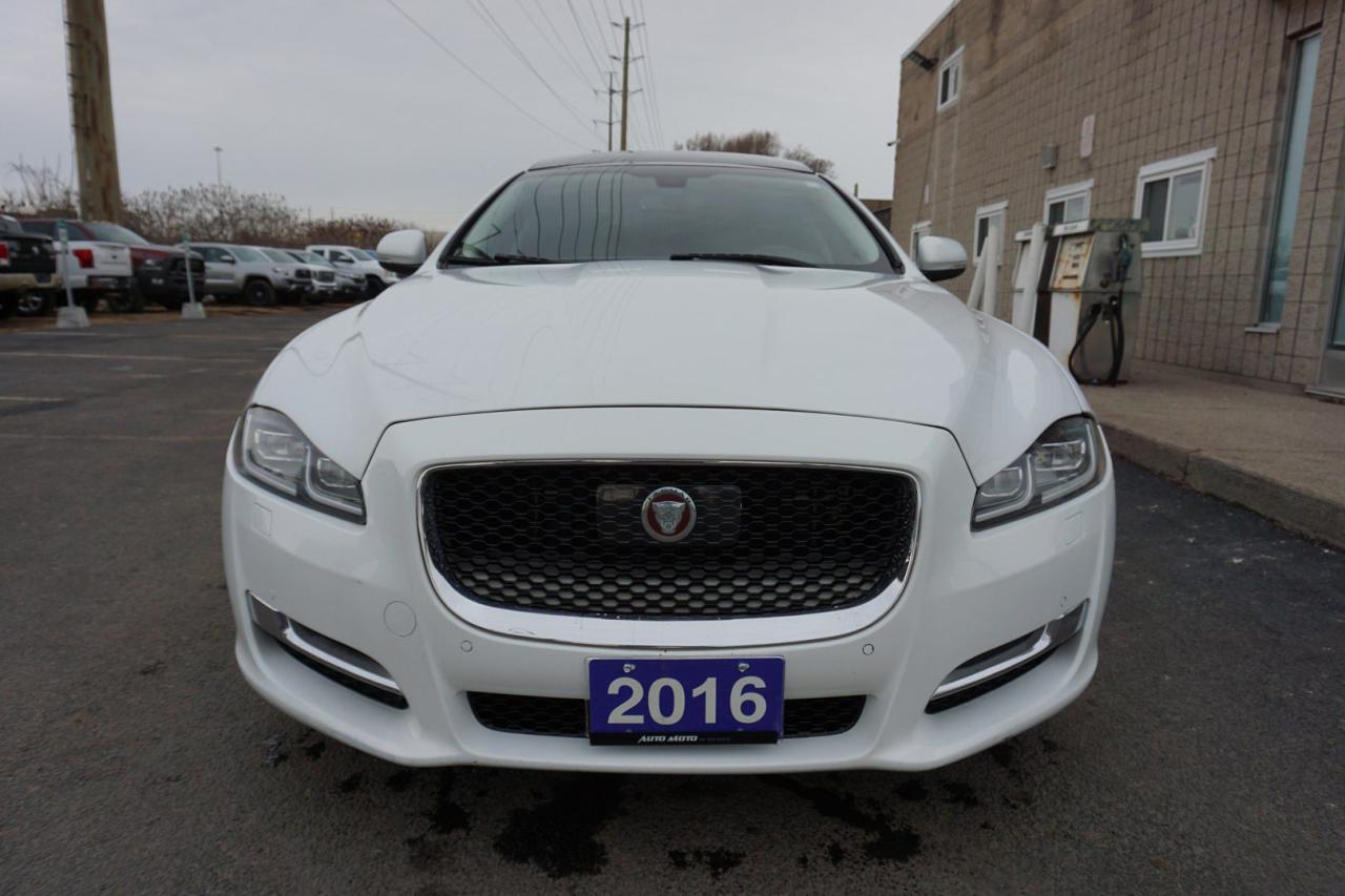 2016 Jaguar XJ -Series XJ R-SPORT AWD CERTIFIED *ACCIDENT FREE* CAMERA NAV BLUETOOTH LEATHER HEATED SEATS PANO ROOF CRUISE ALLOYS - Photo #2