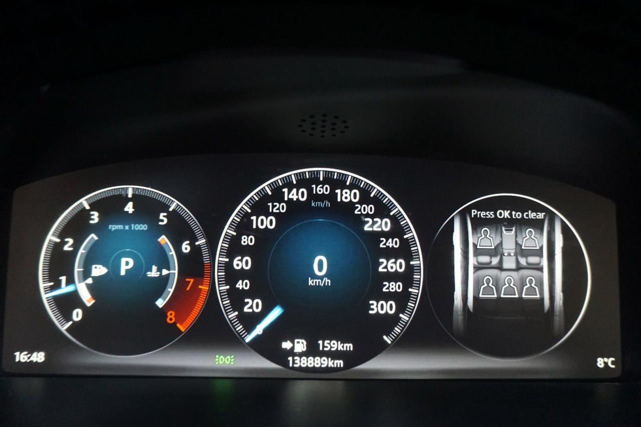 2016 Jaguar XJ -Series XJ R-SPORT AWD CERTIFIED *ACCIDENT FREE* CAMERA NAV BLUETOOTH LEATHER HEATED SEATS PANO ROOF CRUISE ALLOYS - Photo #50
