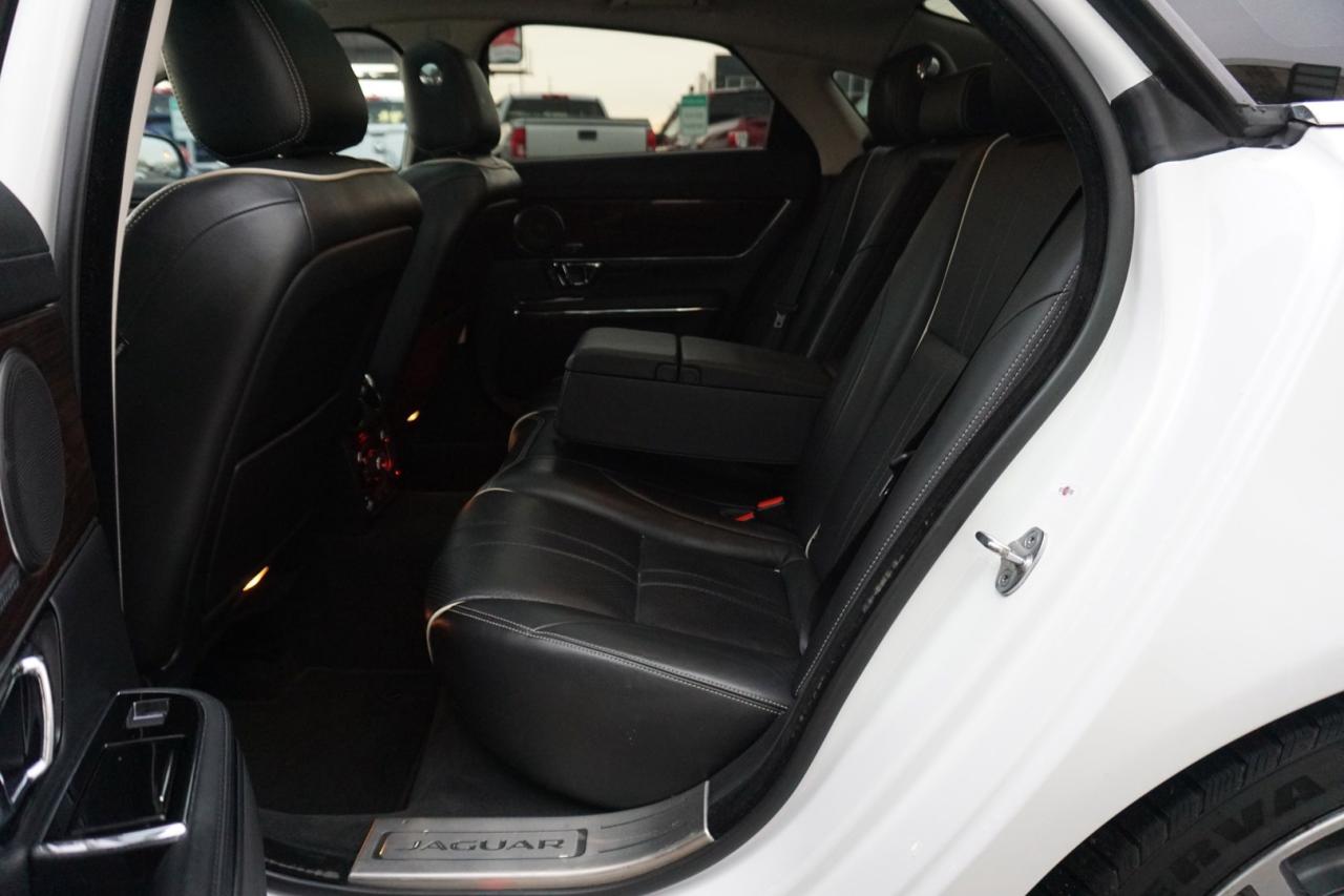 2016 Jaguar XJ -Series XJ R-SPORT AWD CERTIFIED *ACCIDENT FREE* CAMERA NAV BLUETOOTH LEATHER HEATED SEATS PANO ROOF CRUISE ALLOYS - Photo #16