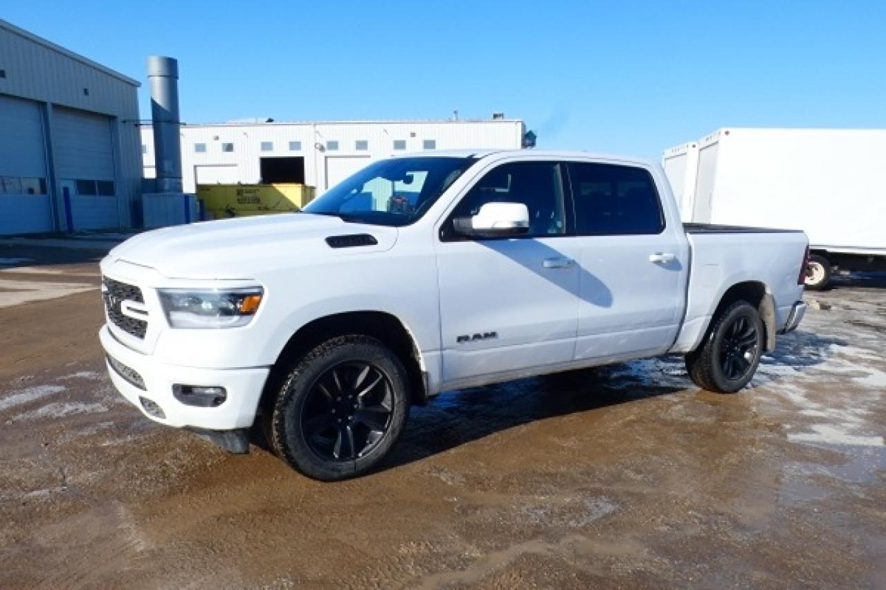 2022 Dodge Ram 1500 Sport 4x4 Crew Cab 5'7" Box w/Htd L.wrap, NAV, BUC - Photo #2