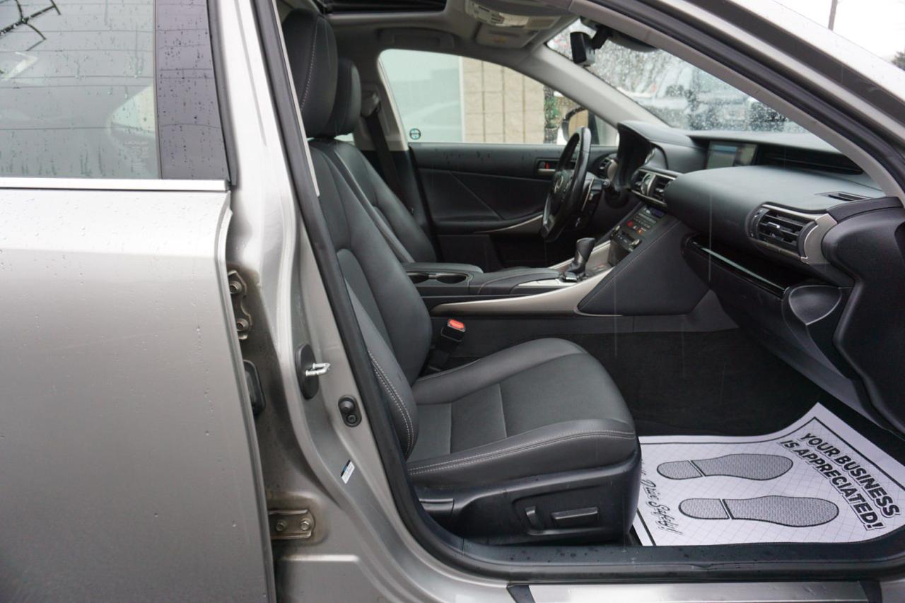 2019 Lexus IS 300 AWD CERTIFIED CAMERA NAV BLUETOOTH LEATHER HEATED SEATS SUNROOF CRUISE ALLOYS - Photo #18