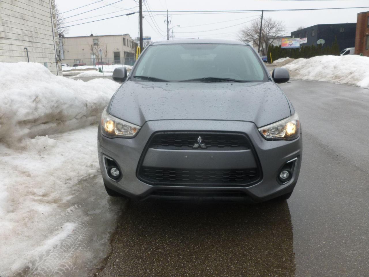 2015 Mitsubishi RVR  - Photo #2