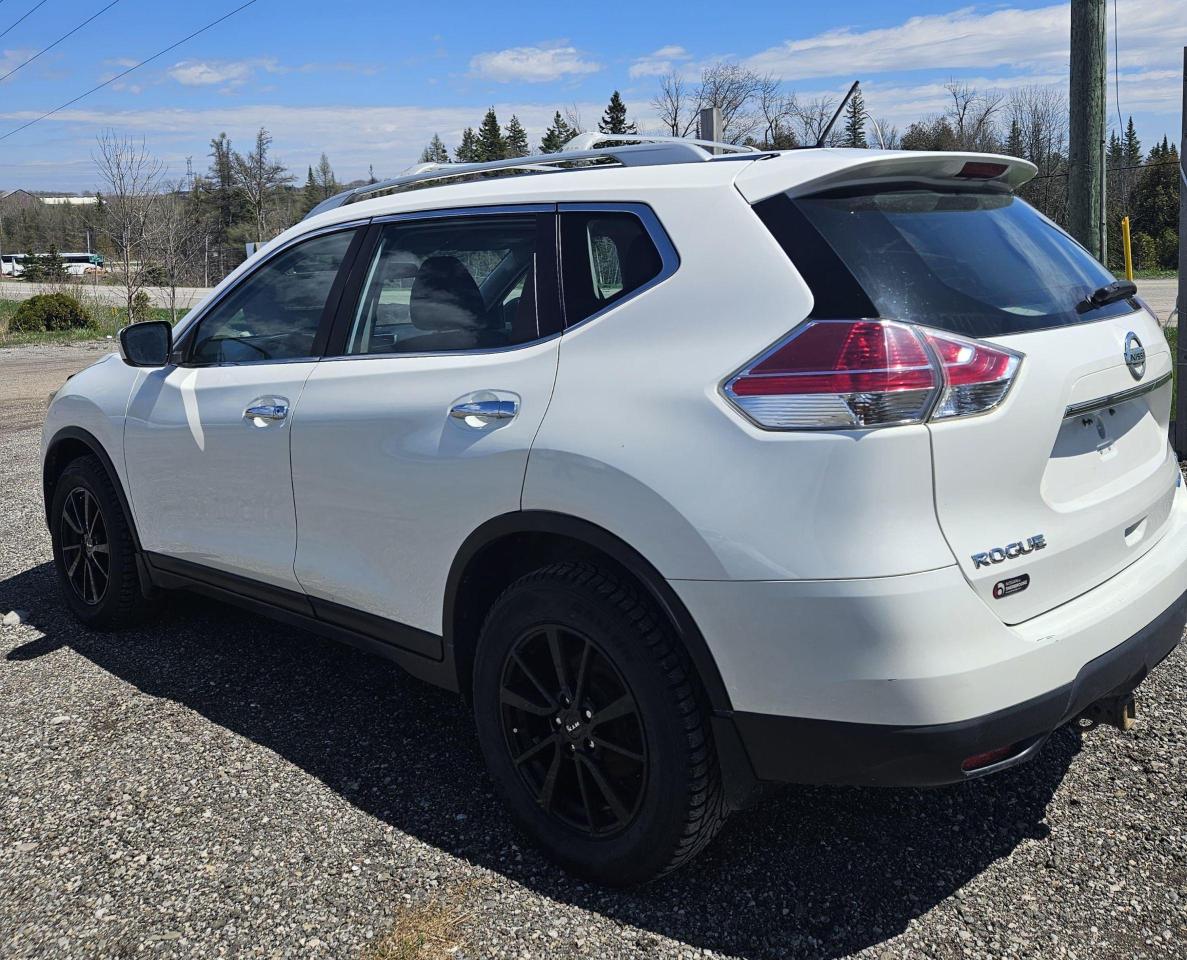 2014 Nissan Rogue  Photo3