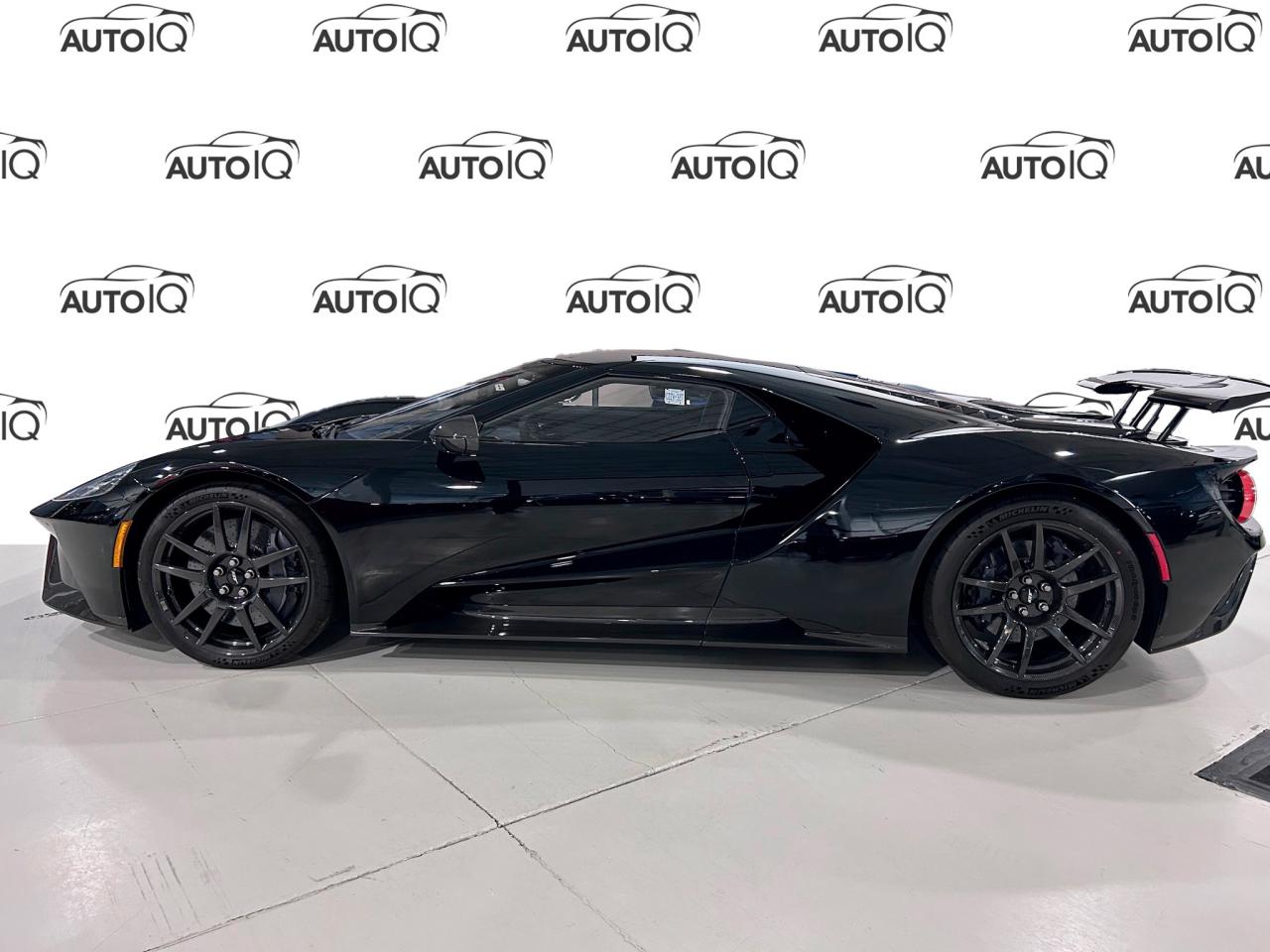 2022 Ford GT CARBON 2dr Cpe **PRICE IN USD** Photo
