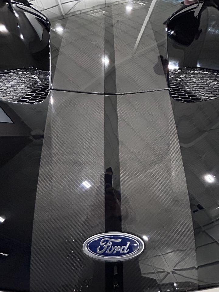 2022 Ford GT **PRICE IN USD** Photo