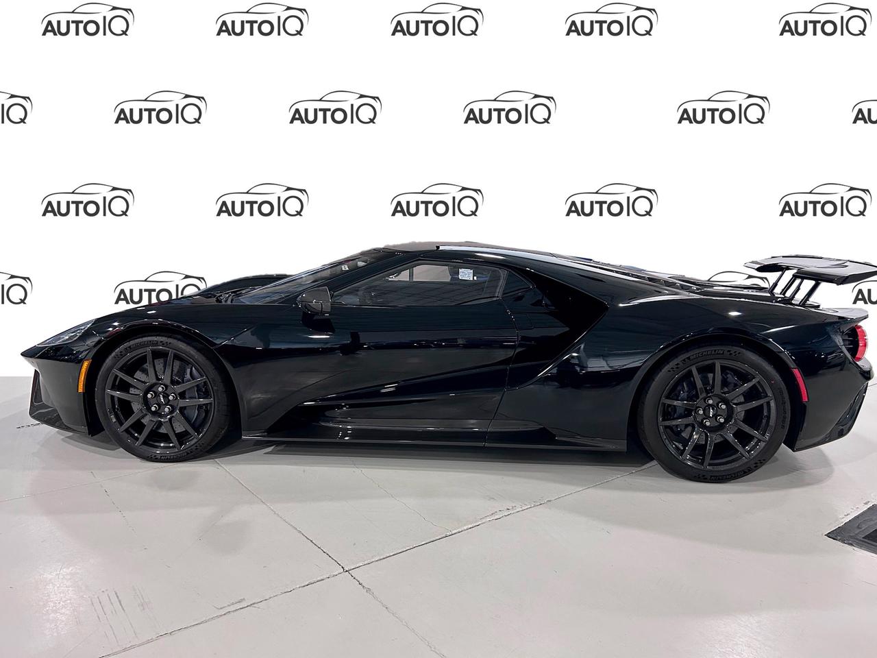 2022 Ford GT **PRICE IN USD** Photo