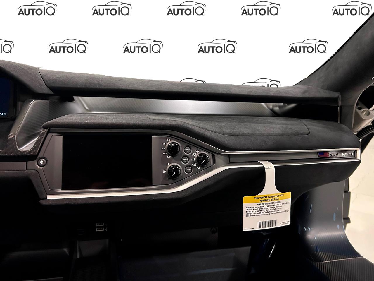 2022 Ford GT **PRICE IN USD** Photo