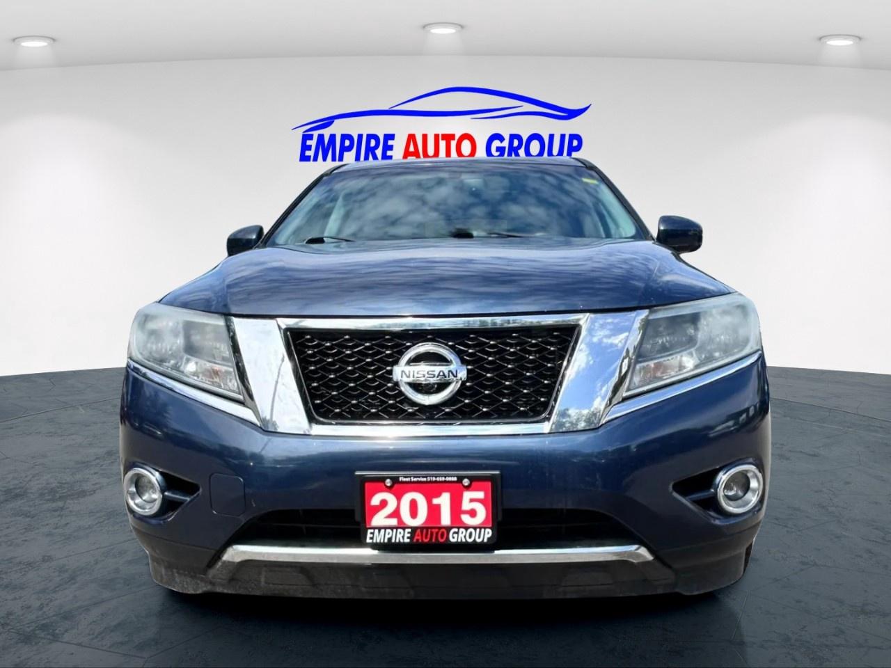 Used 2015 Nissan Pathfinder SL for sale in London, ON