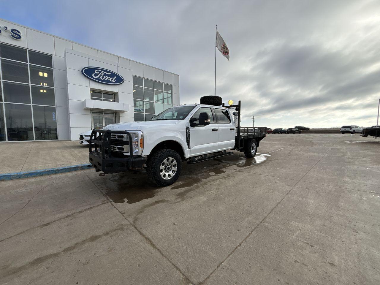 Used 2023 Ford F-350 Super Duty SRW XLT 4WD Crew Cab 179 WB 60 CA for sale in Wainwright, AB