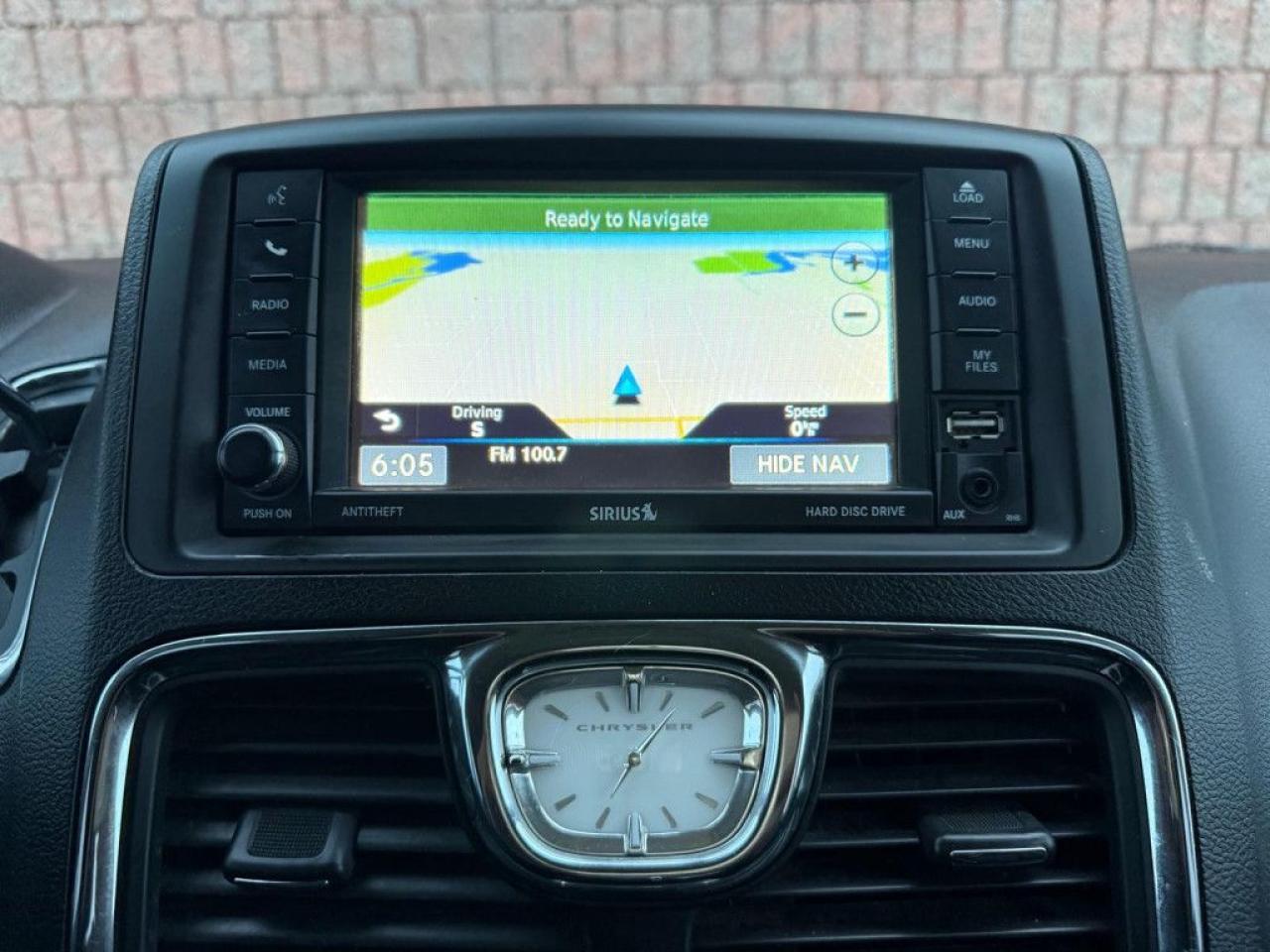 2014 Chrysler Town & Country LIMITED | TOP OF THE LINE | LEATHER | NAVI | REMOTE STARTER | HEATED SEATS | HEATED STEERING WHEEL | - Photo #24
