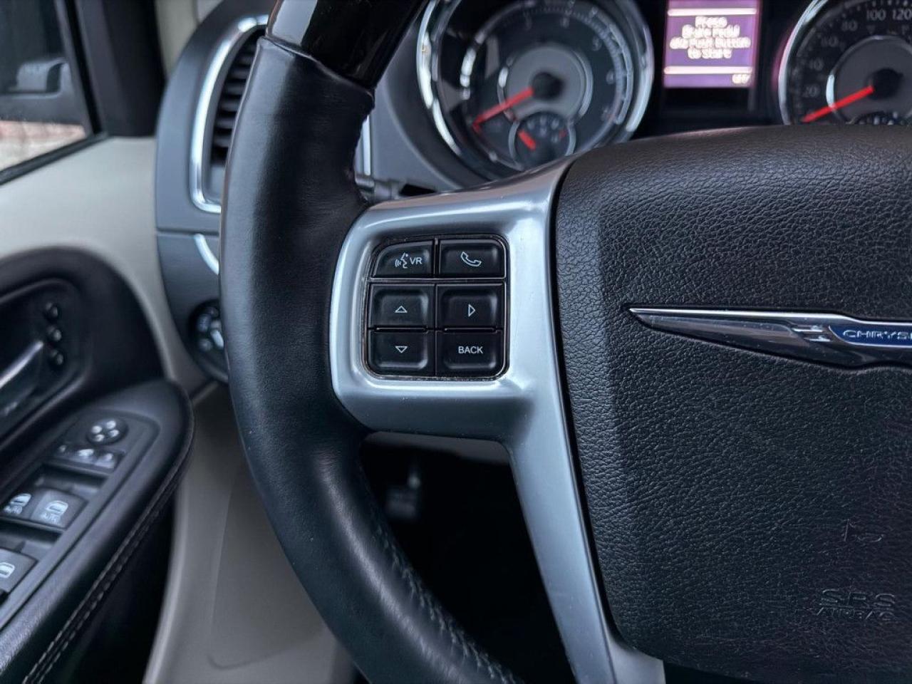 2014 Chrysler Town & Country LIMITED | TOP OF THE LINE | LEATHER | NAVI | REMOTE STARTER | HEATED SEATS | HEATED STEERING WHEEL | - Photo #29