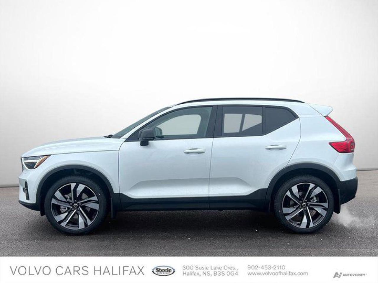 New 2025 Volvo XC40 Plus Dark Theme for sale in Halifax, NS