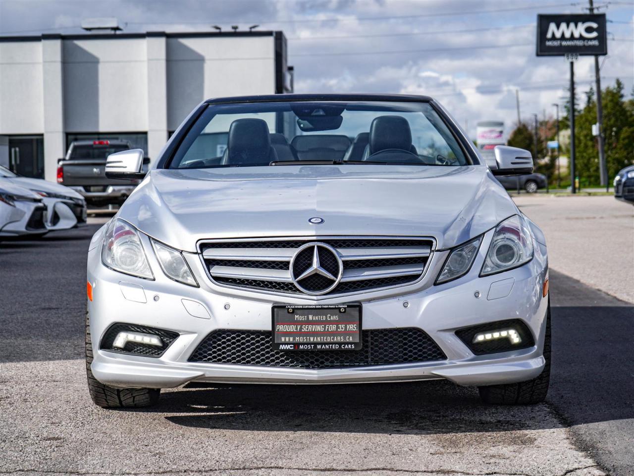 2011 Mercedes-Benz E550 CONVERTIBLE | 5.5L V8 382HP | NO ACCIDENTS | 17 SERVICE RECORDS Photo