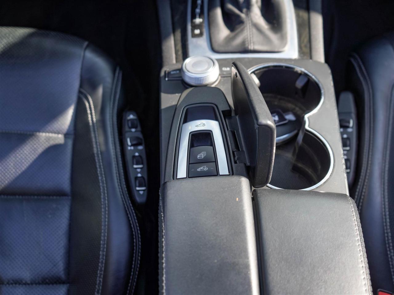 2011 Mercedes-Benz E550 CONVERTIBLE | 5.5L V8 382HP | NO ACCIDENTS | 17 SERVICE RECORDS Photo