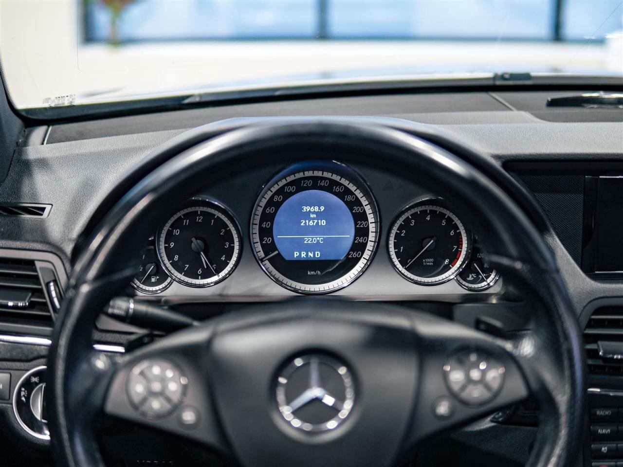 2011 Mercedes-Benz E550 CONVERTIBLE | 5.5L V8 382HP | NO ACCIDENTS | 17 SERVICE RECORDS Photo