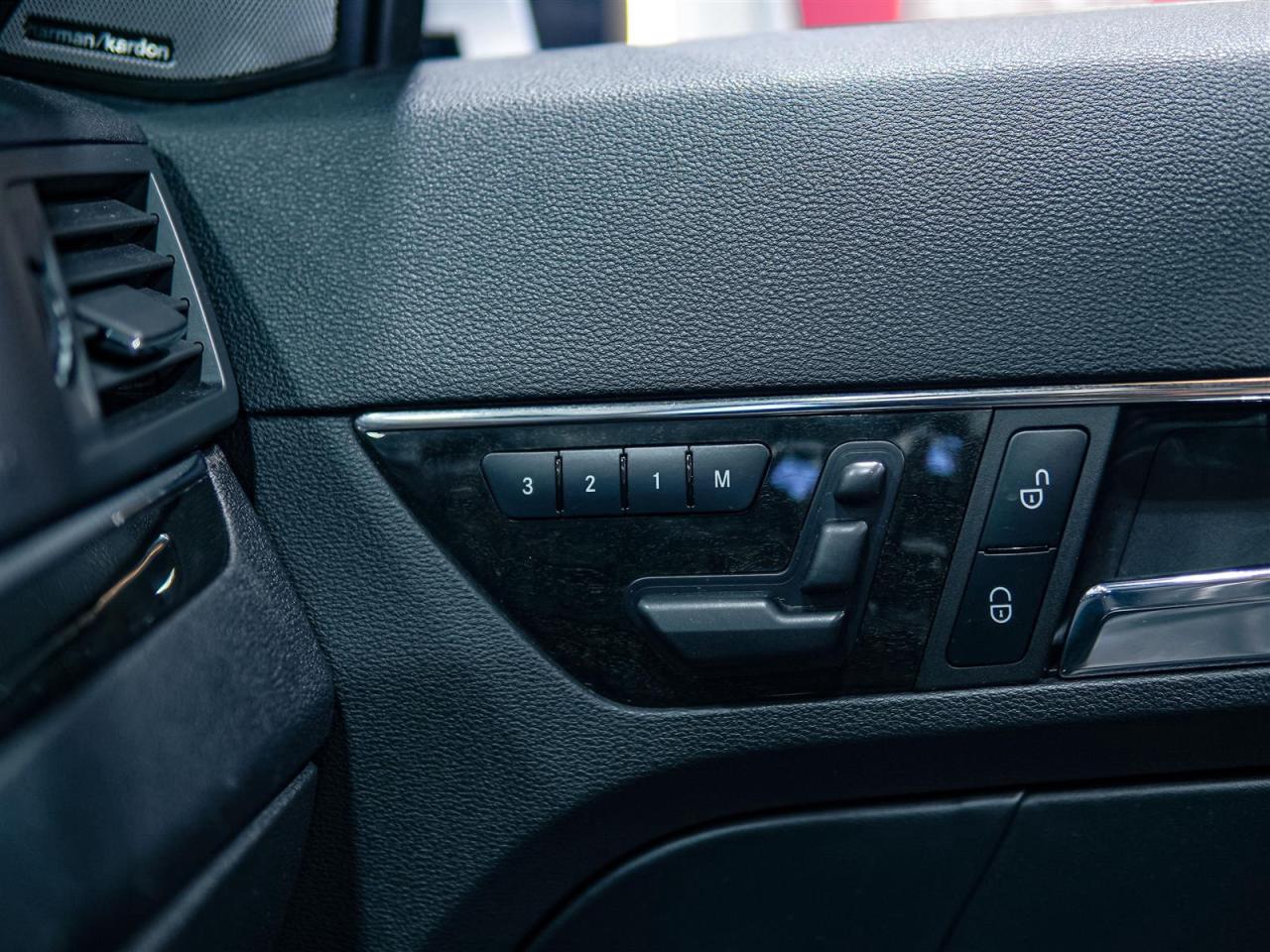 2011 Mercedes-Benz E550 CONVERTIBLE | 5.5L V8 382HP | NO ACCIDENTS | 17 SERVICE RECORDS Photo