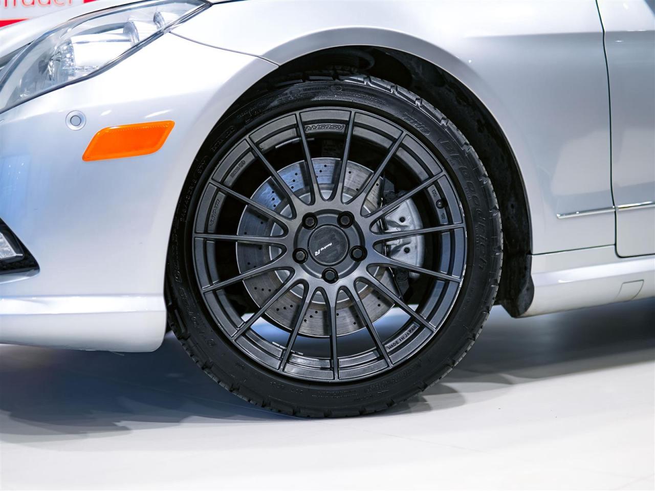 2011 Mercedes-Benz E550 CONVERTIBLE | 5.5L V8 382HP | NO ACCIDENTS | 17 SERVICE RECORDS Photo