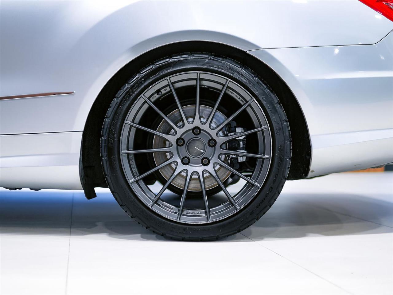 2011 Mercedes-Benz E550 CONVERTIBLE | 5.5L V8 382HP | NO ACCIDENTS | 17 SERVICE RECORDS Photo