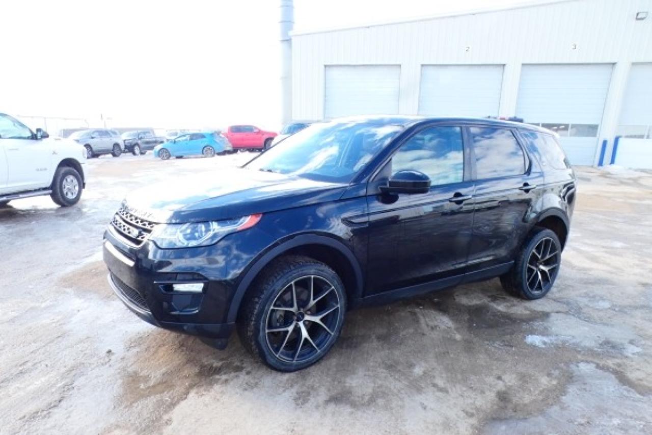 2016 Land Rover Discovery Sport HSE LUXURY 4WD 4dr w/Htd L, pano S/R, NAV, BUC - Photo #2