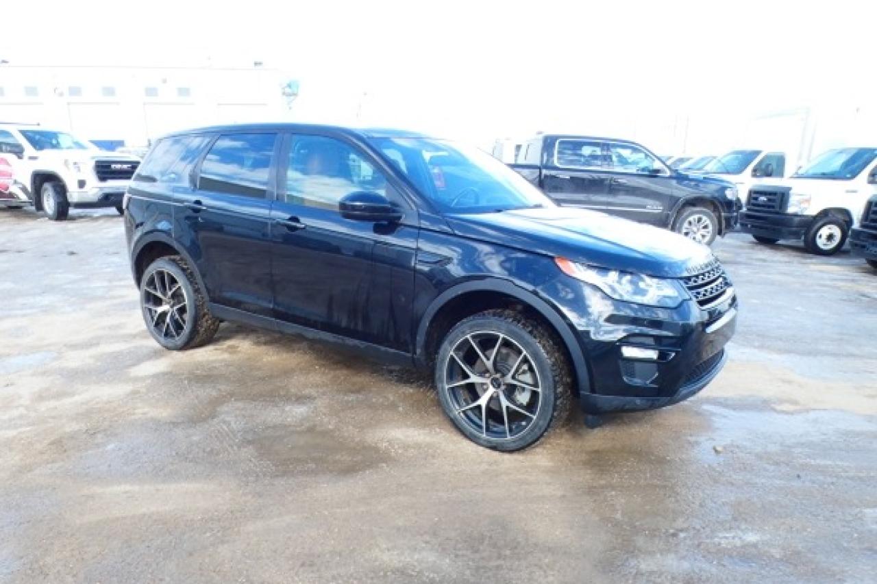 2016 Land Rover Discovery Sport HSE LUXURY 4WD 4dr w/Htd L, pano S/R, NAV, BUC - Photo #4