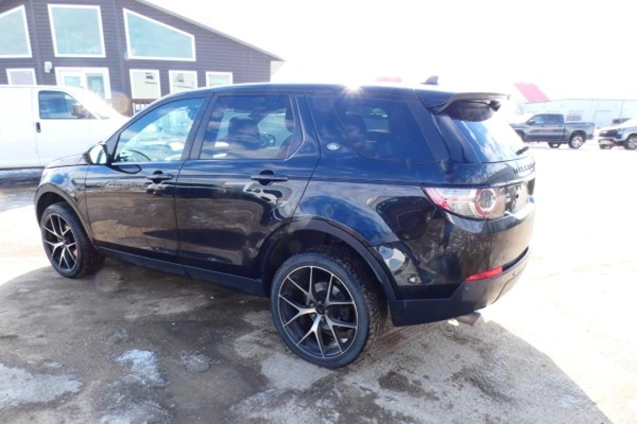2016 Land Rover Discovery Sport HSE LUXURY 4WD 4dr w/Htd L, pano S/R, NAV, BUC - Photo #8