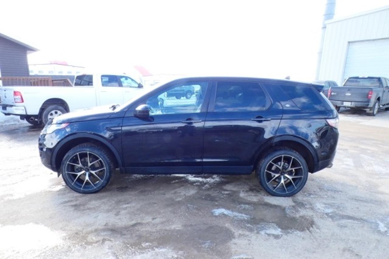 2016 Land Rover Discovery Sport HSE LUXURY 4WD 4dr w/Htd L, pano S/R, NAV, BUC - Photo #1
