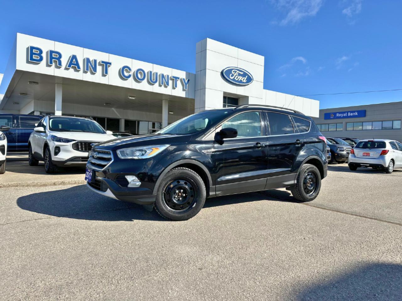 Used 2017 Ford Escape SE | LEATHER SEATS | MOONROOF | NAV | 4WD for sale in Brantford, ON