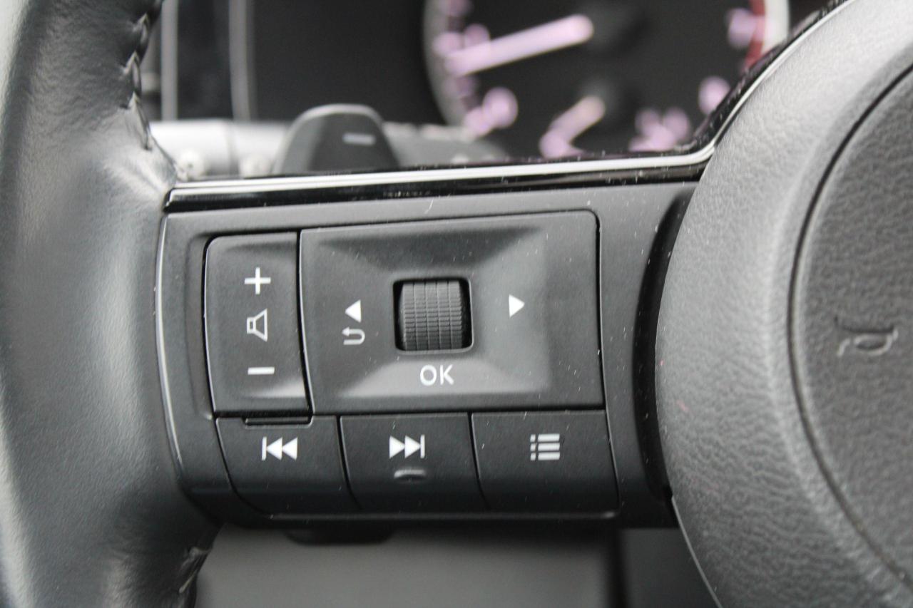 2023 Nissan Pathfinder SV 4WD - Photo #10