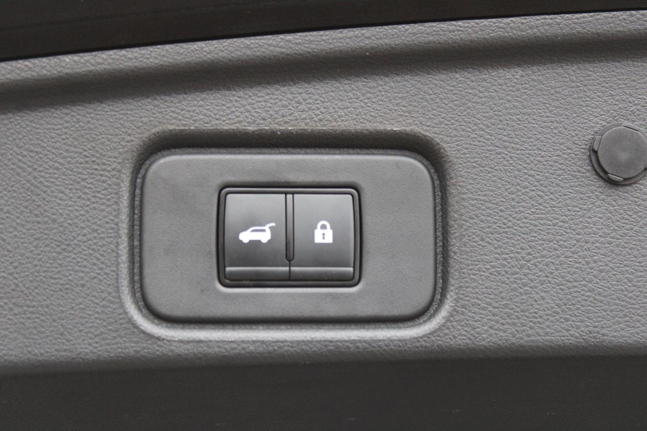 2023 Nissan Pathfinder SV 4WD - Photo #20
