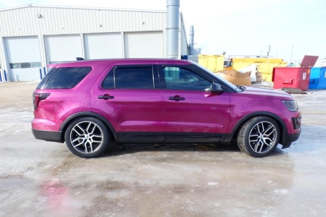 2016 Ford Explorer Sport 4WD 4dr w/H&C L, x2 S/R, NAV, BUC - Photo #5