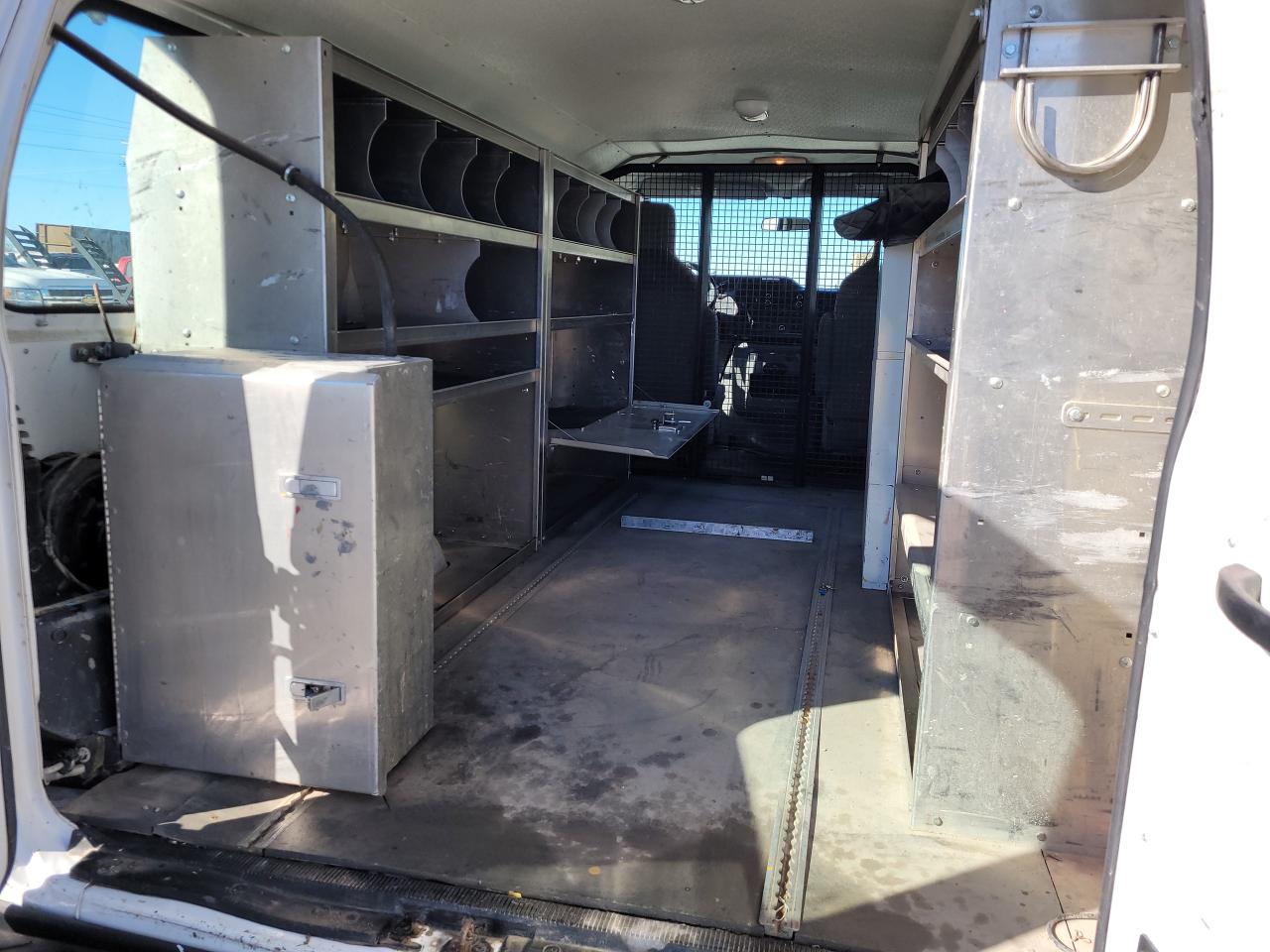 2012 Ford Econoline  - Photo #5