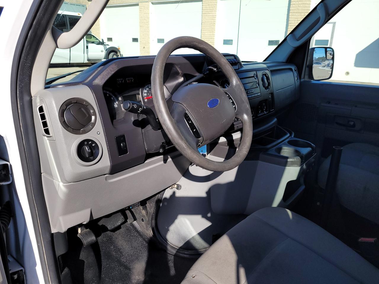 2012 Ford Econoline  - Photo #6