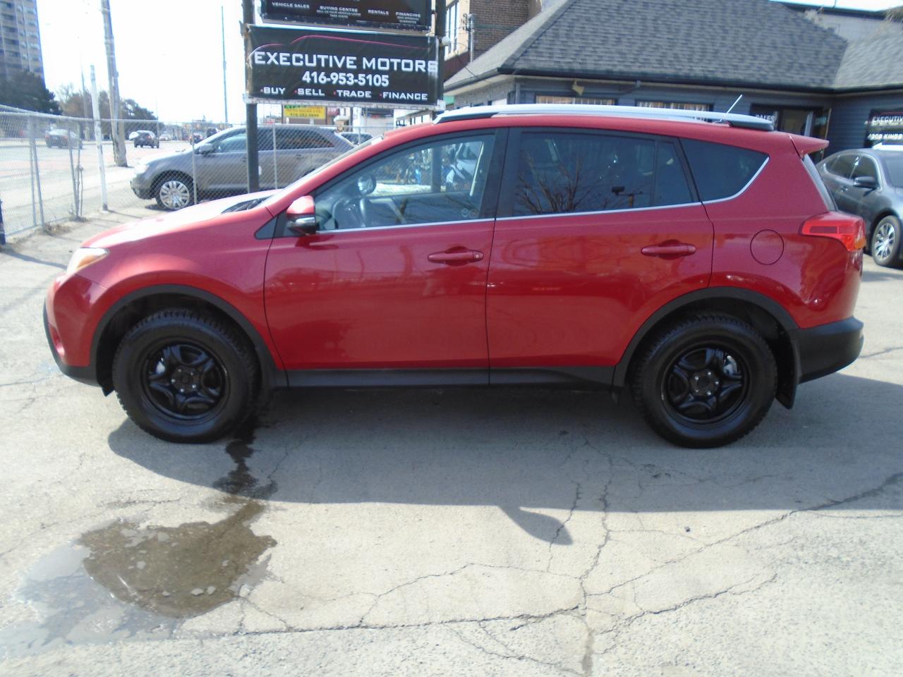 2015 Toyota RAV4 LE/ REAR CAM / KEYLESS/ HEATED SEATS / AC / CLEAN/ - Photo #8