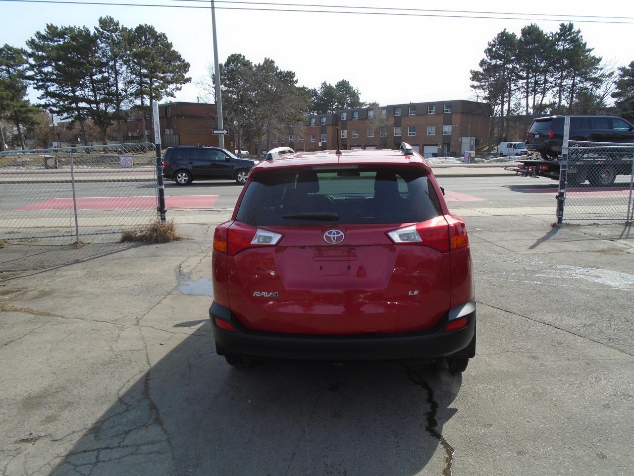 2015 Toyota RAV4 LE/ REAR CAM / KEYLESS/ HEATED SEATS / AC / CLEAN/ - Photo #6