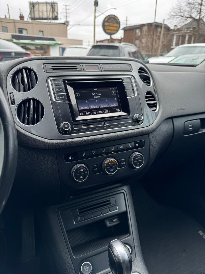 2016 Volkswagen Tiguan 4MOTION 4dr Auto Special Edition - Photo #11